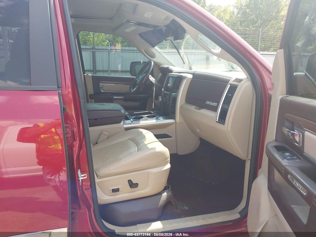 2014 RAM 1500 LARAMIE · 5/11