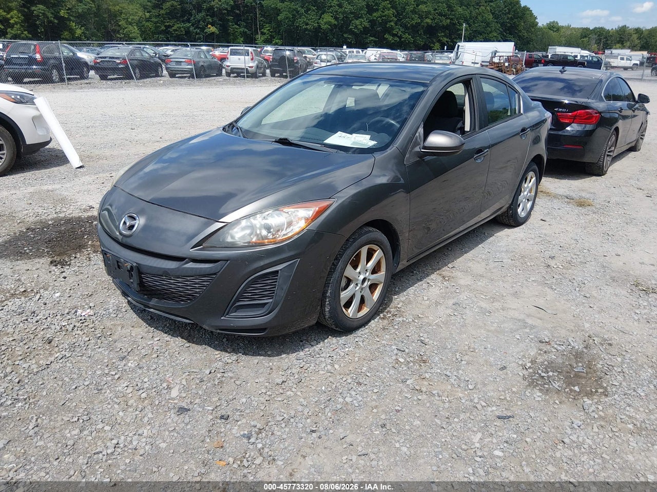 2011 MAZDA MAZDA3 I TOURING · 2/11
