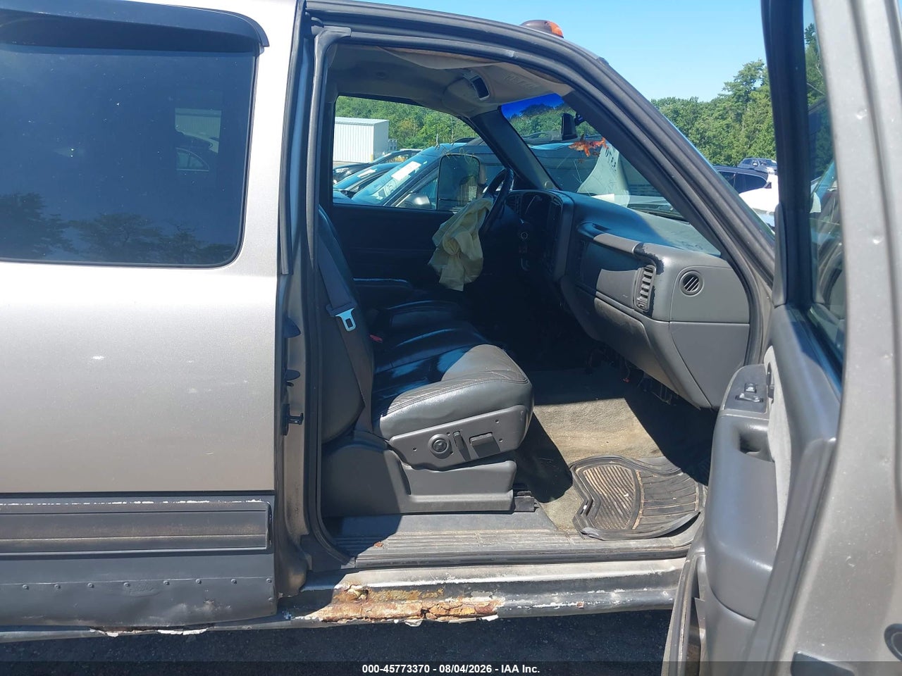 2003 CHEVROLET SILVERADO 1500 LT · 5/11