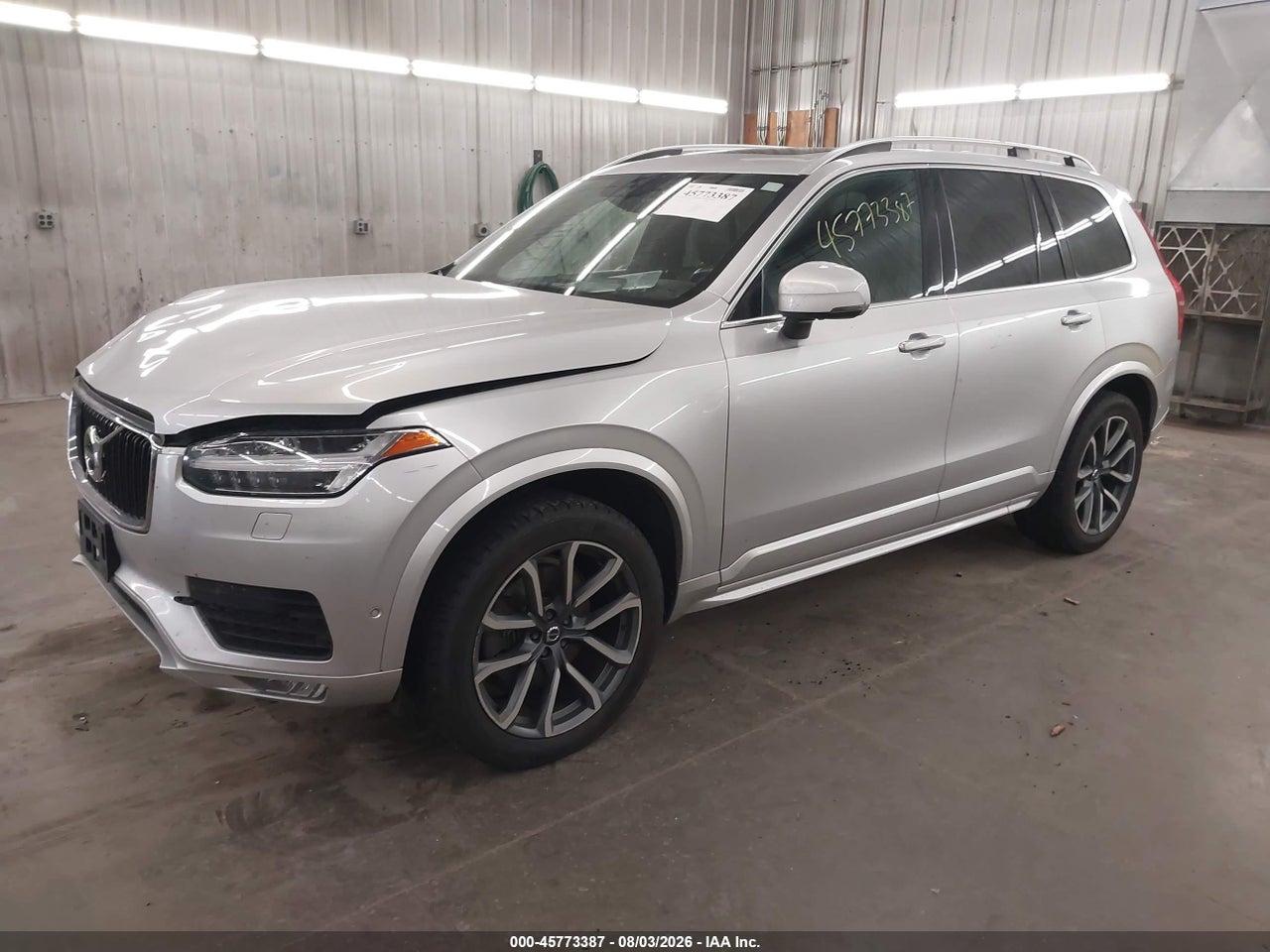 2019 VOLVO XC90 T6 MOMENTUM · 2/11