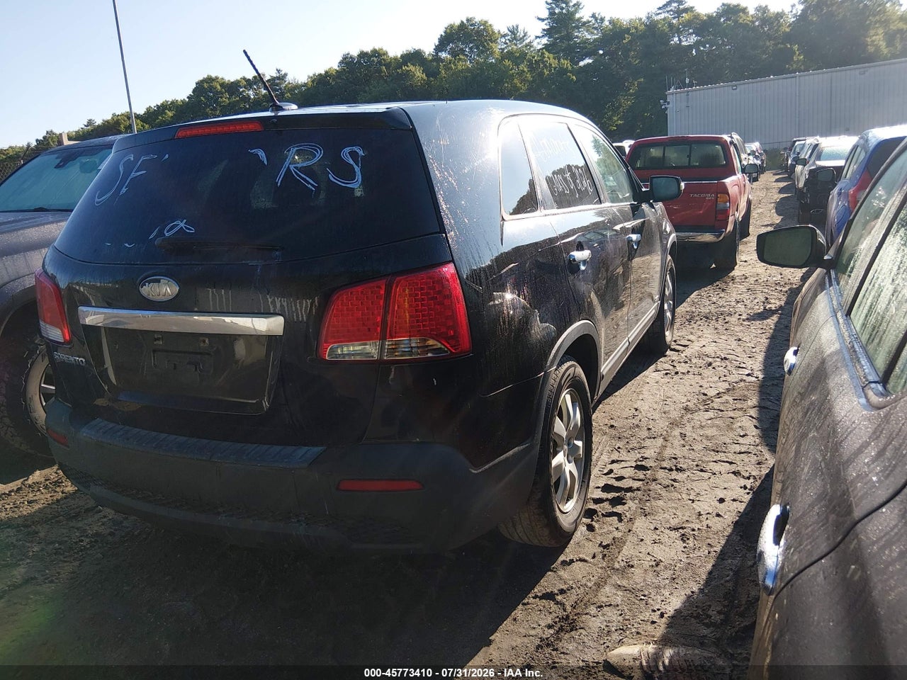 2013 KIA SORENTO LX · 4/11