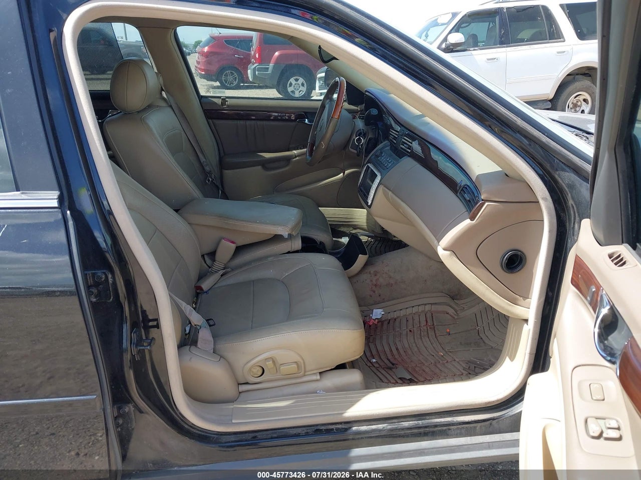 2004 CADILLAC DEVILLE · 5/11