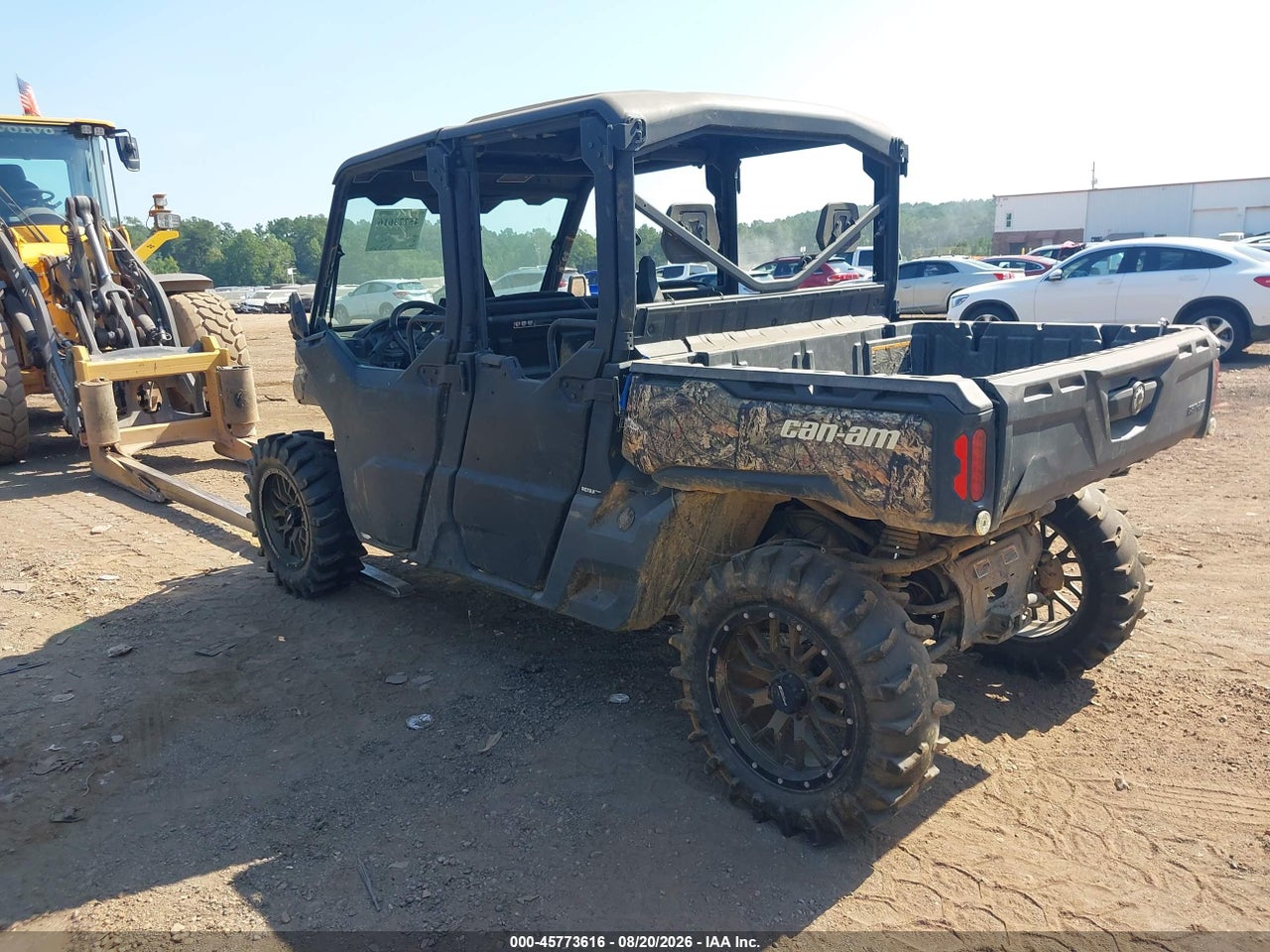 2022 CAN-AM DEFENDER MAX XT HD10 · 3/11