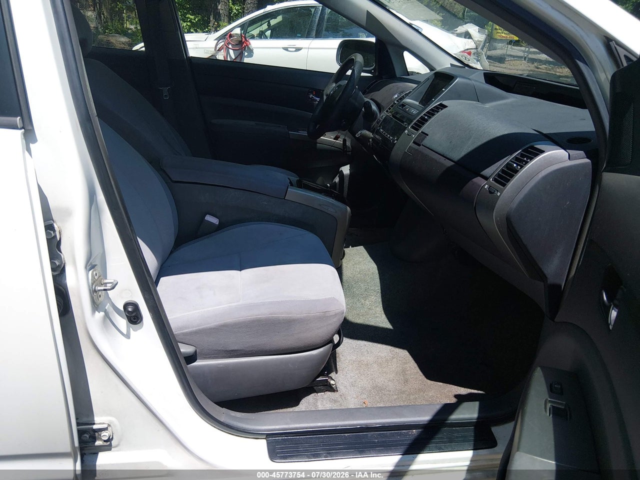 2004 TOYOTA PRIUS   · 5/11