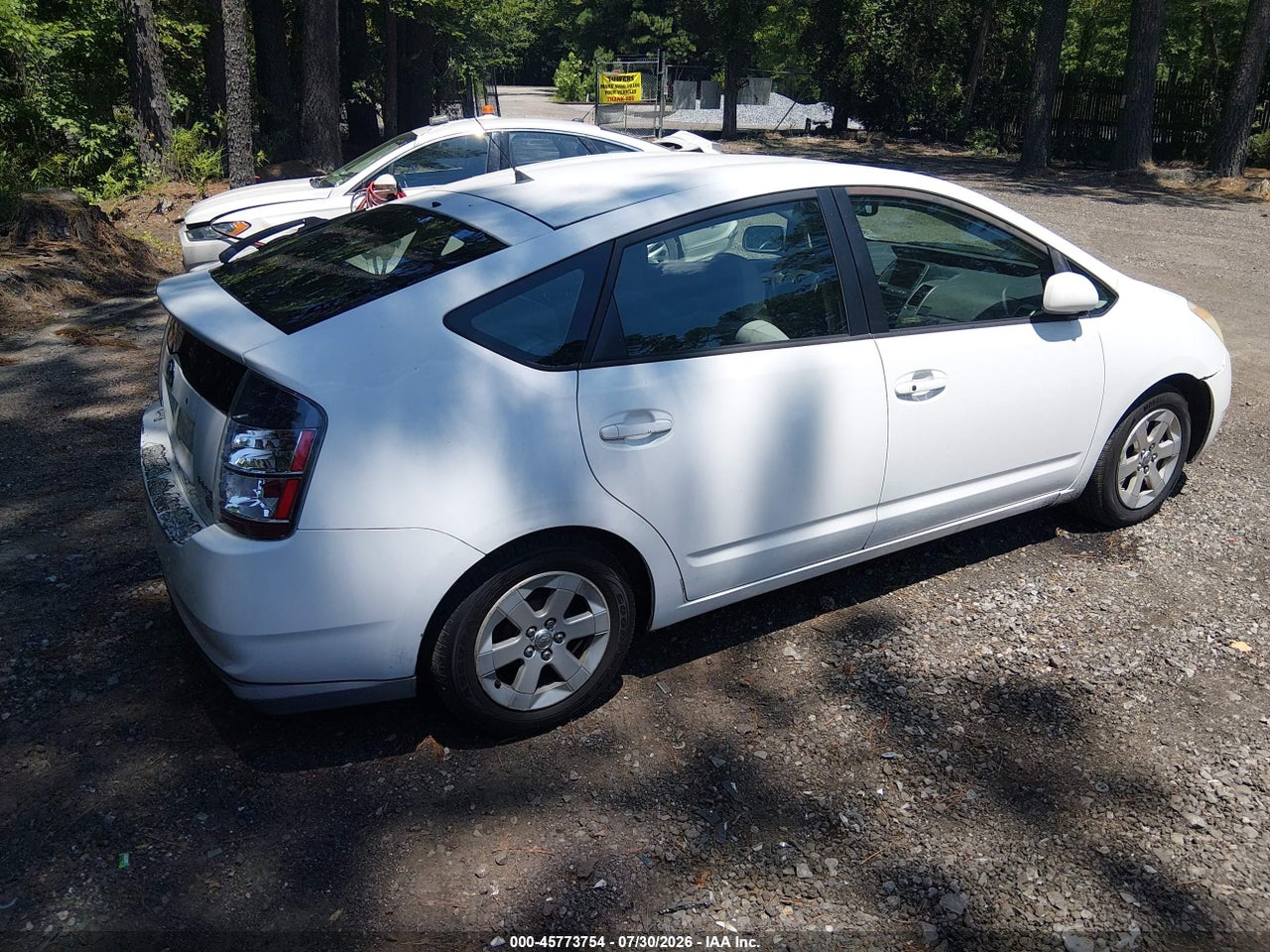 2004 TOYOTA PRIUS   · 4/11