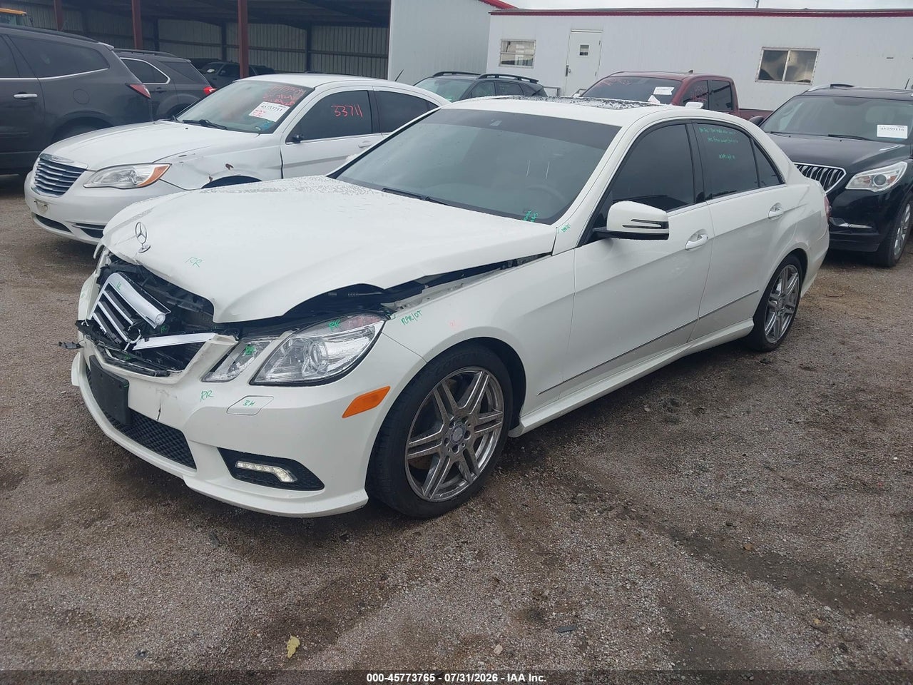 2010 MERCEDES-BENZ E 550 · 2/11
