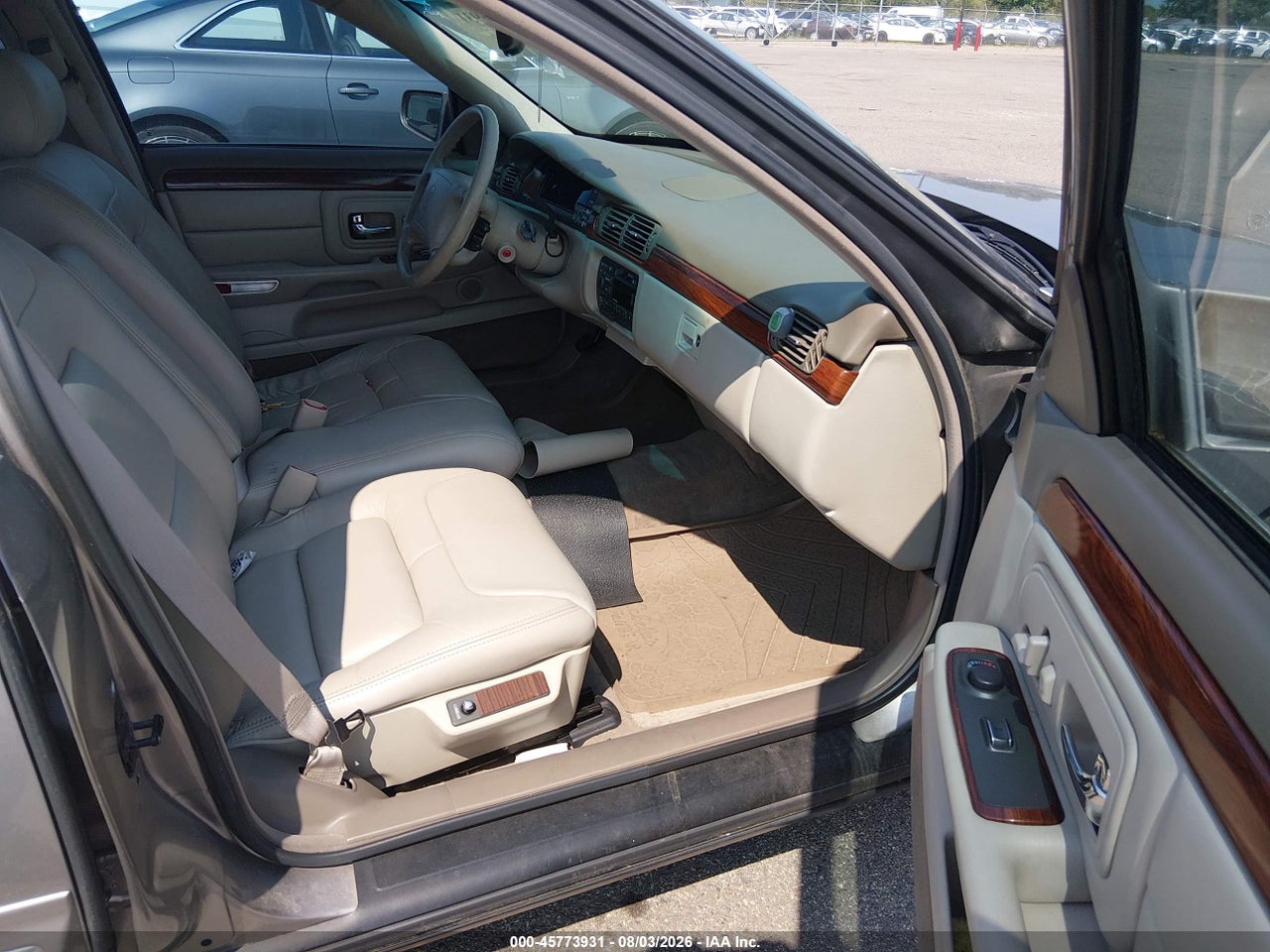 1998 CADILLAC DEVILLE   · 5/11
