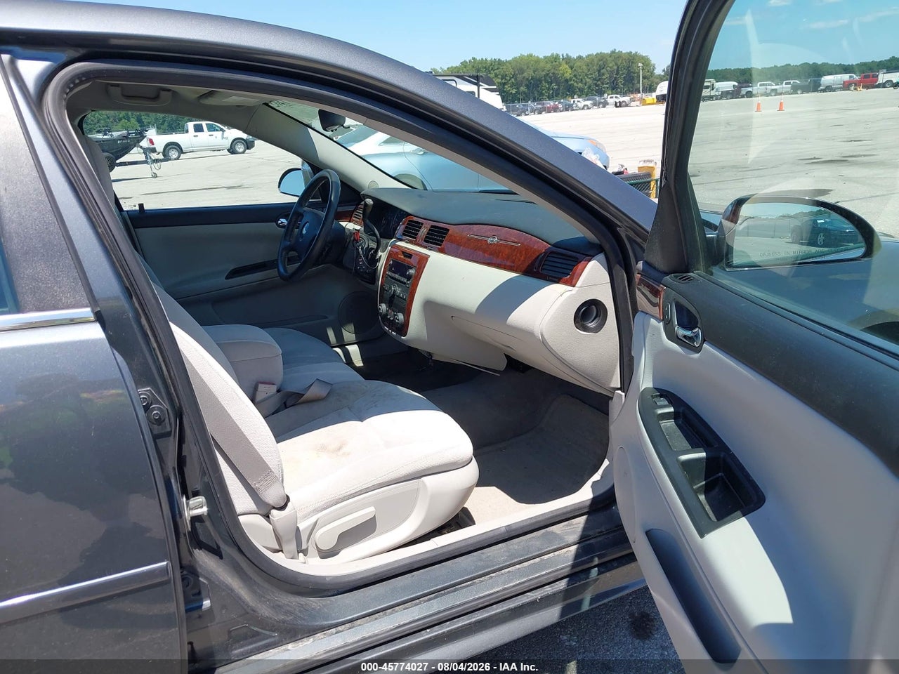 2010 CHEVROLET IMPALA LT · 5/11