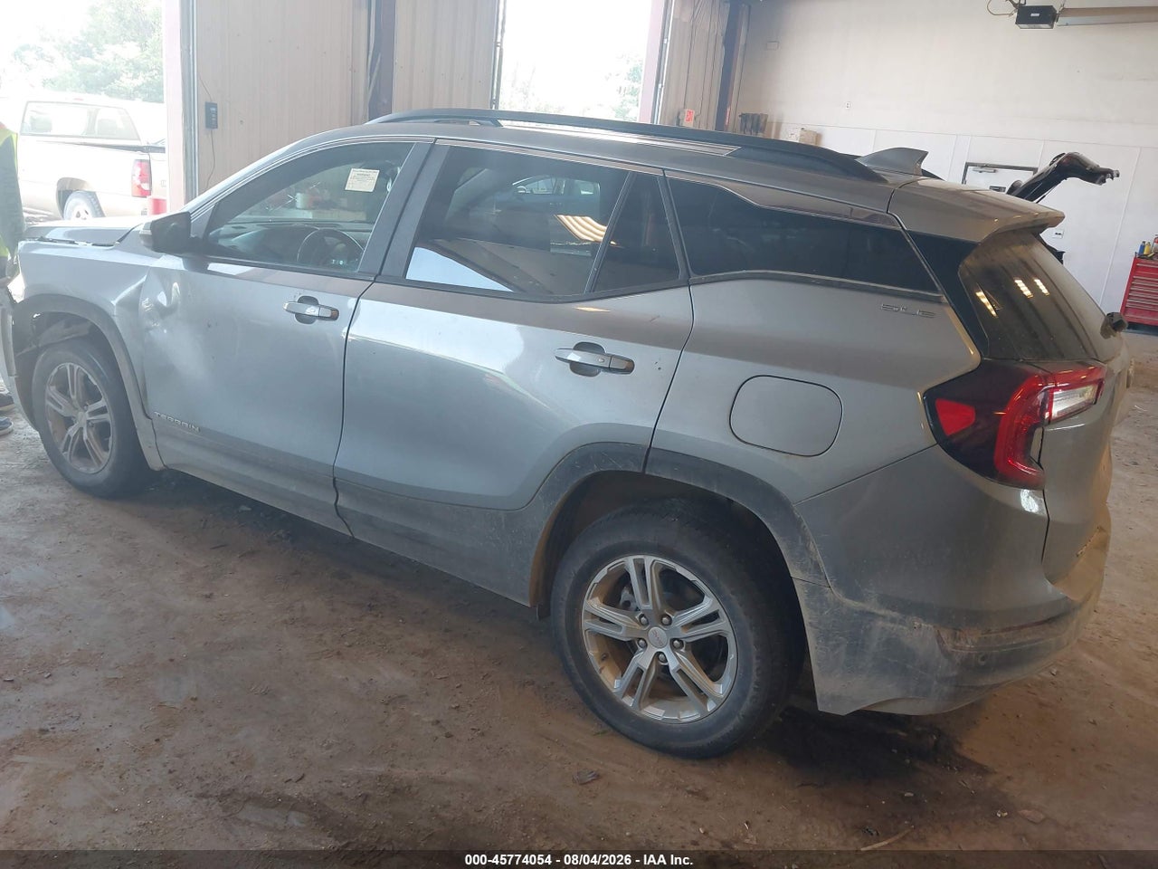 2023 GMC TERRAIN AWD SLE · 3/11