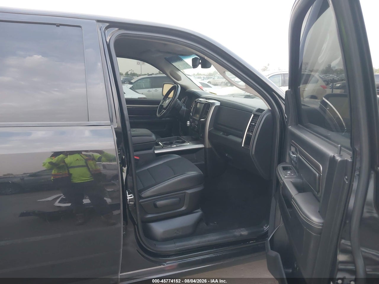 2014 RAM 1500 SPORT · 5/11