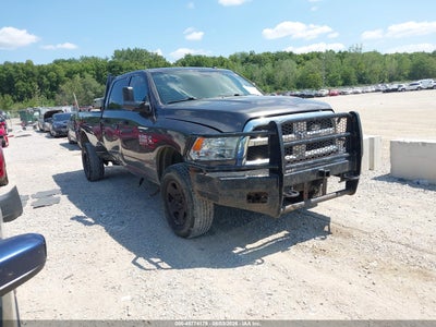 3C6UR5HL3JG****** · 2018 RAM 2500 TRADESMAN  4X4 8' BOX