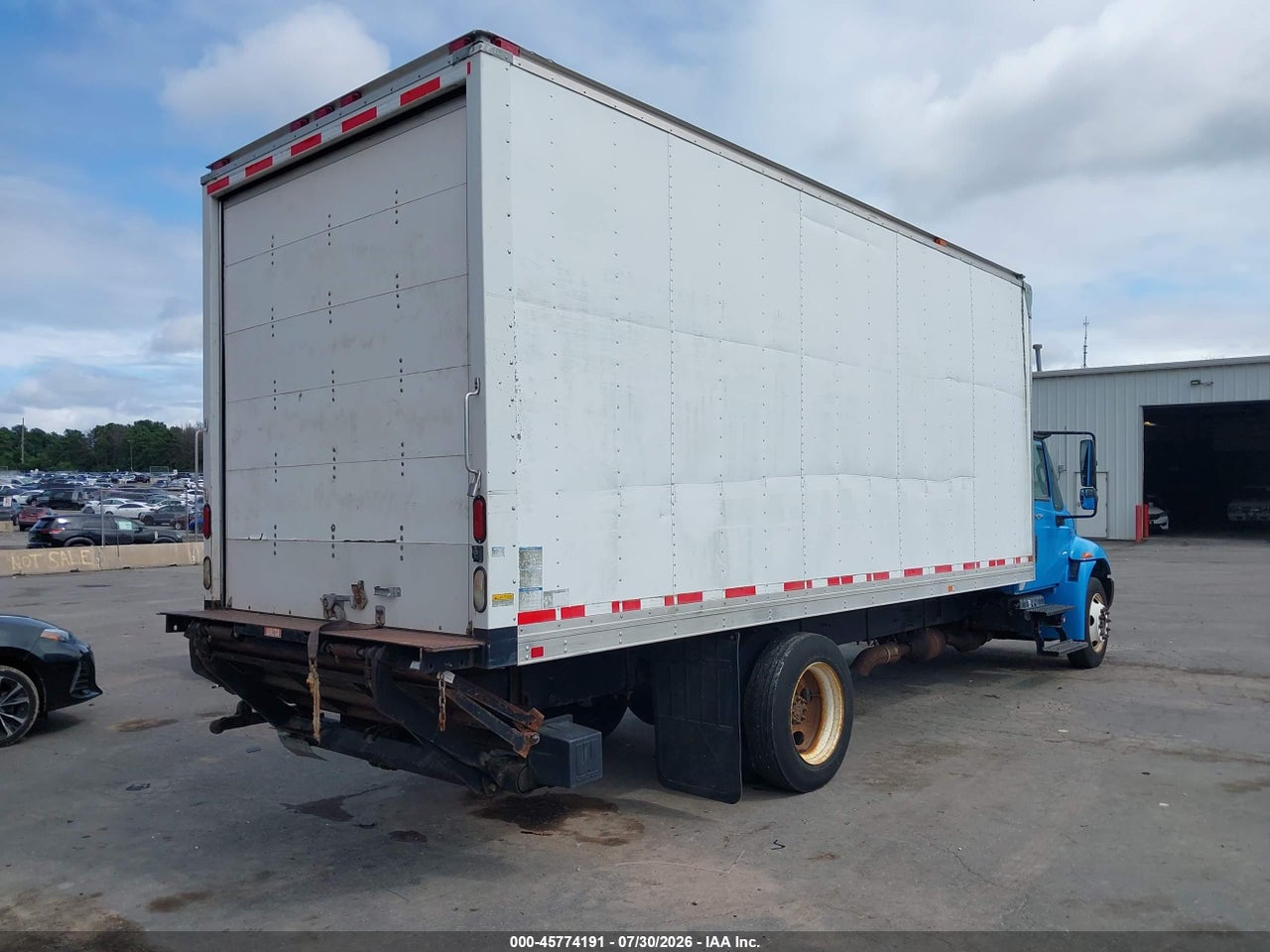 2013 INTERNATIONAL 4000 4300 · 4/11
