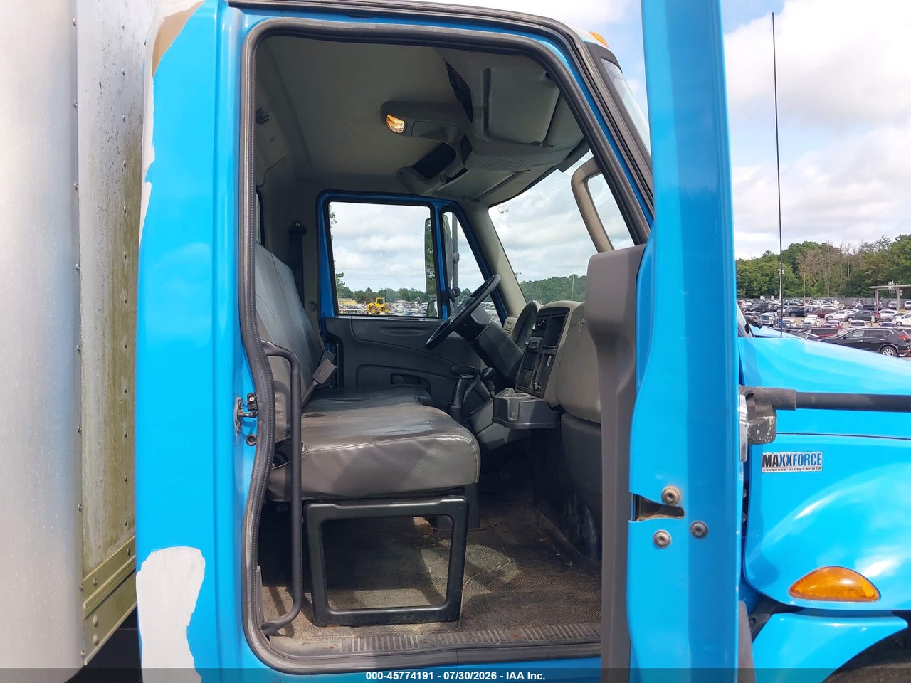 2013 INTERNATIONAL 4000 4300 · 5/11