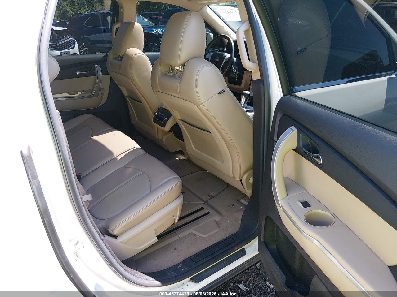 1GKKVRED8BJ****** · 2011 GMC ACADIA SLT-1 · 8/11