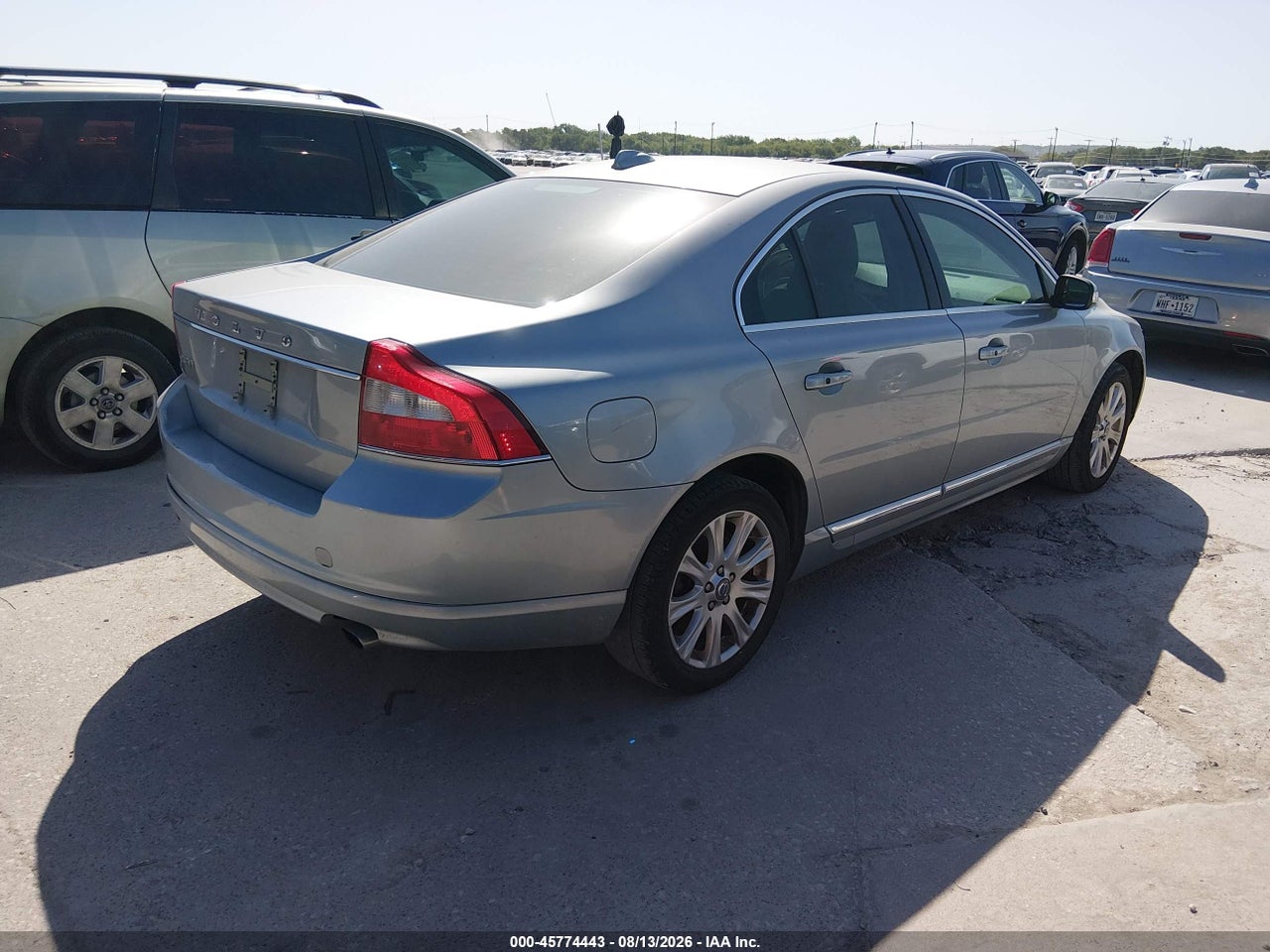 2011 VOLVO S80 3.2 · 4/11