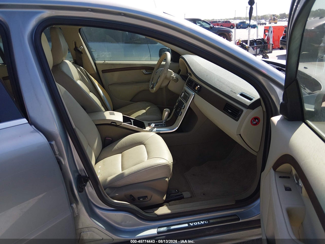 2011 VOLVO S80 3.2 · 5/11
