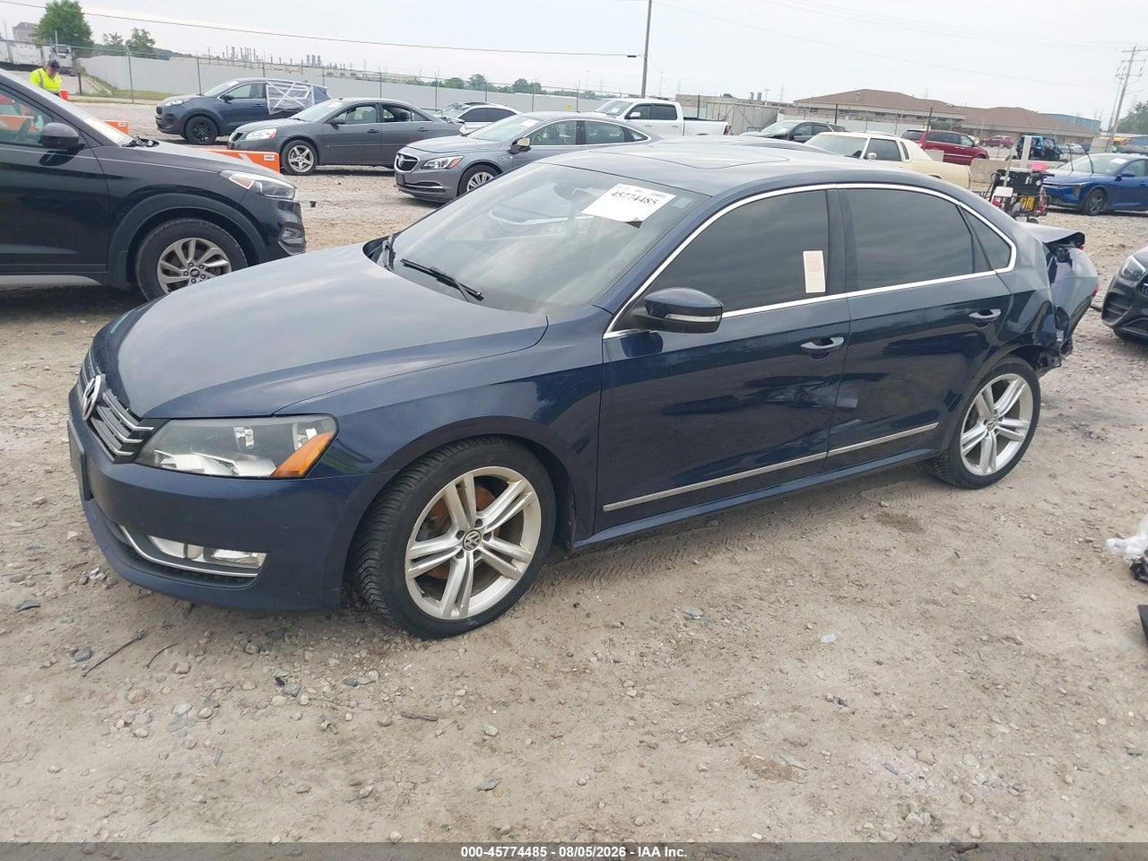 2013 VOLKSWAGEN PASSAT 2.0L TDI SEL PREMIUM · 2/11