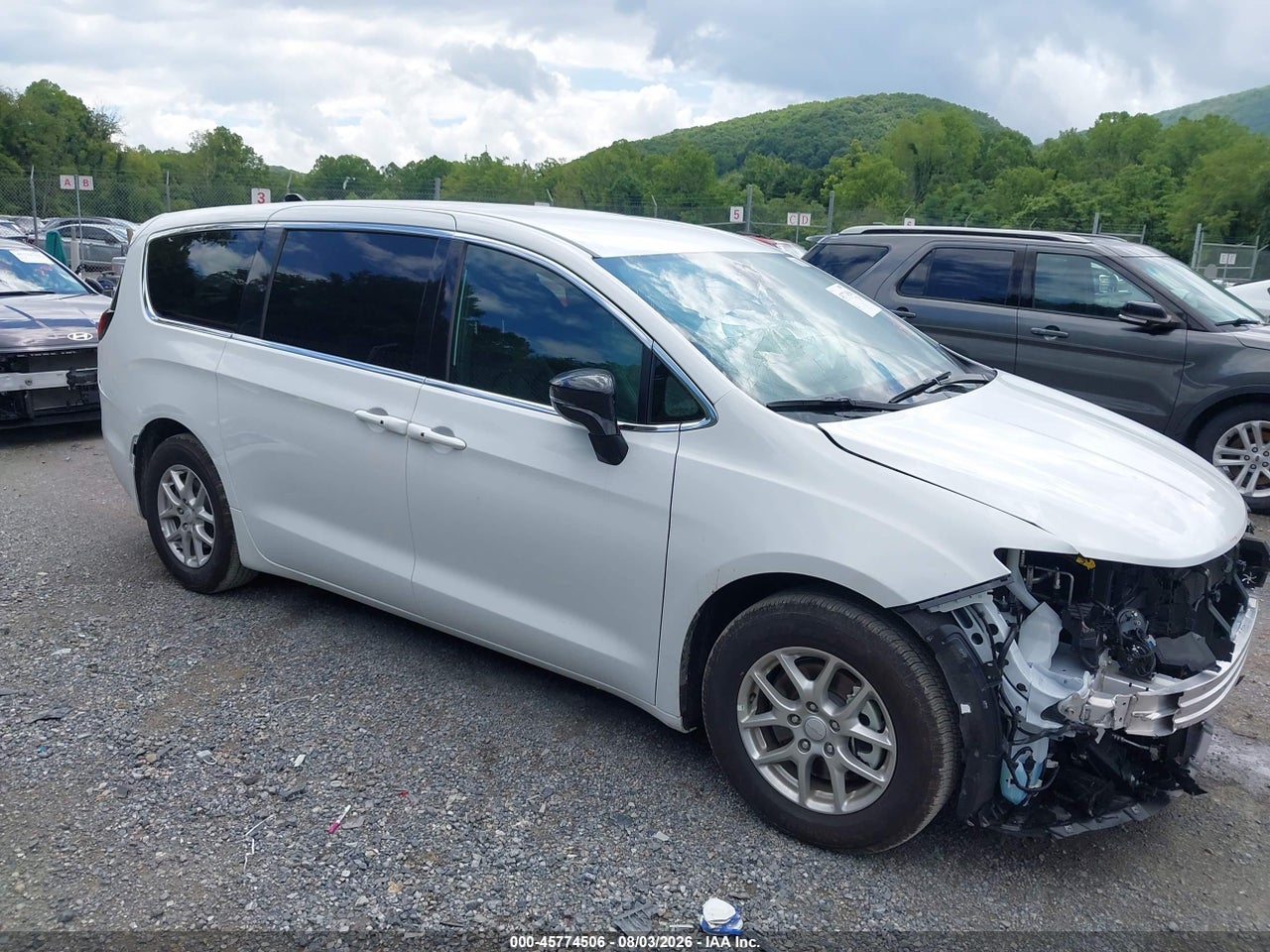 2C4RC1BG2VR****** · 2027 CHRYSLER PACIFICA