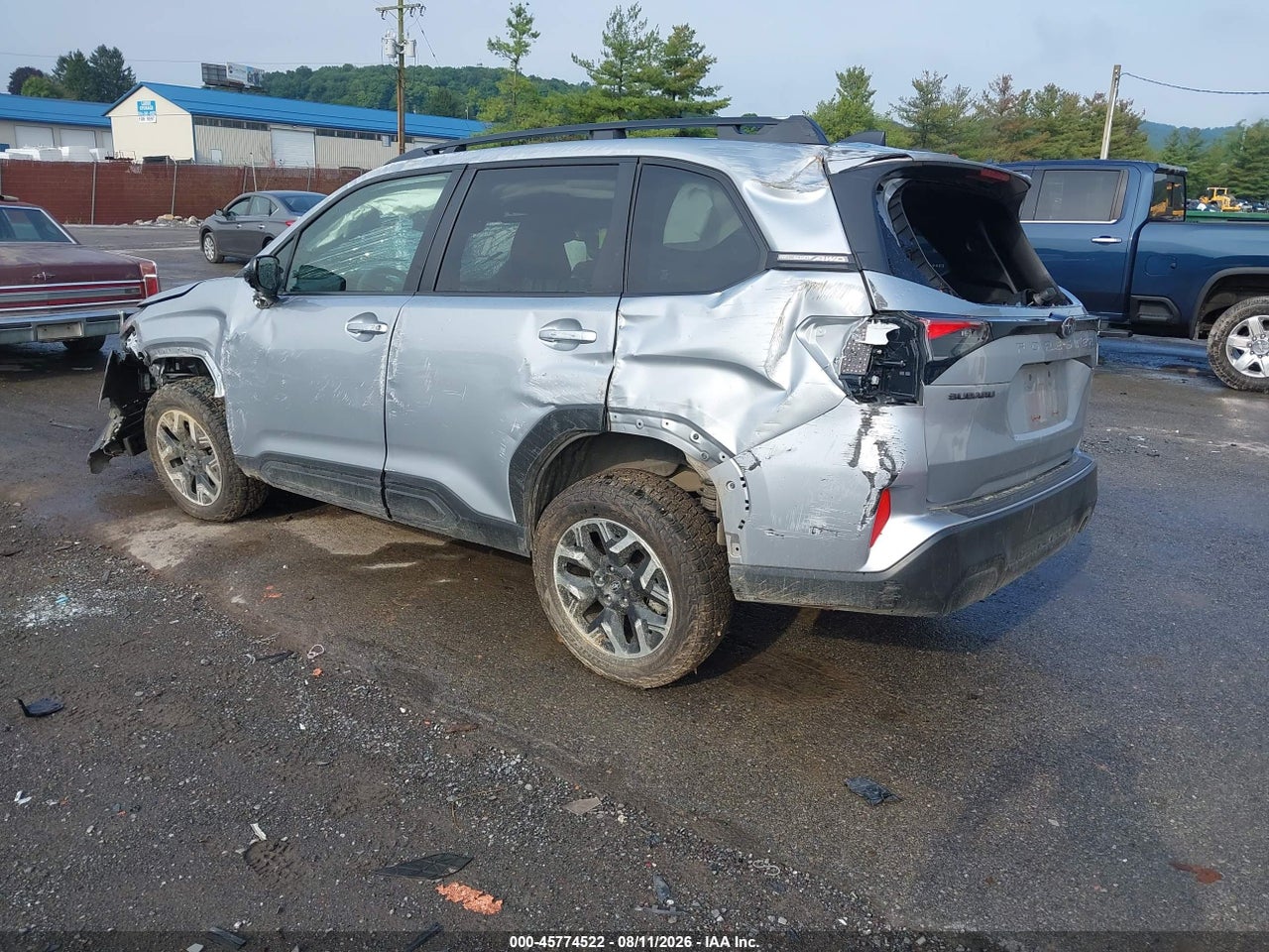 2025 SUBARU FORESTER PREMIUM · 3/11