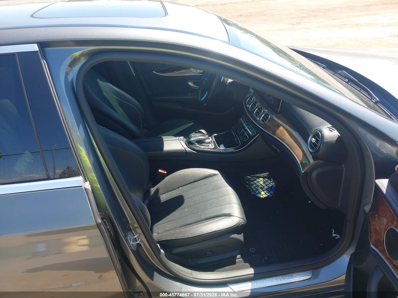 2017 MERCEDES-BENZ E 300 4MATIC · 5/11
