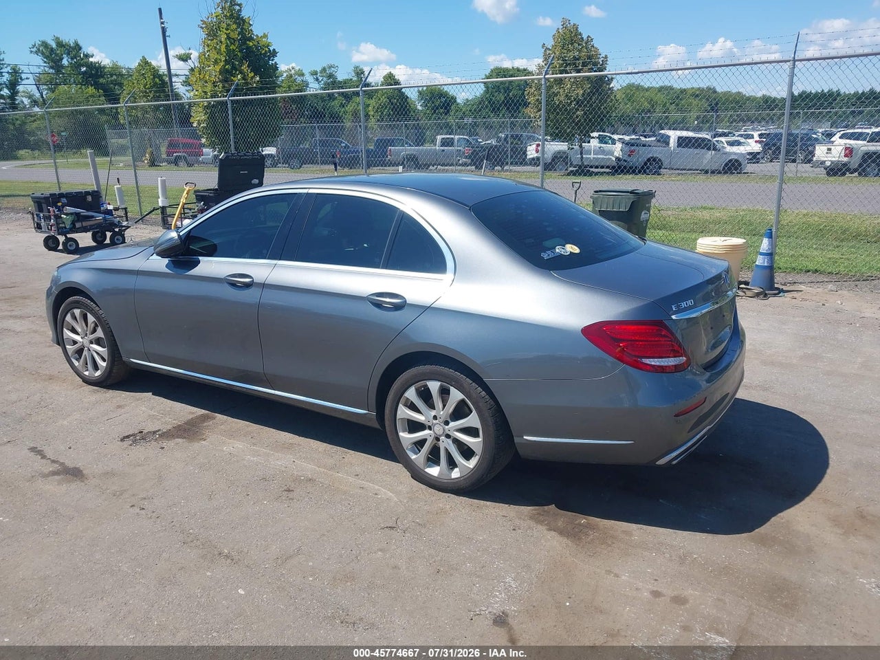 2017 MERCEDES-BENZ E 300 4MATIC · 3/11