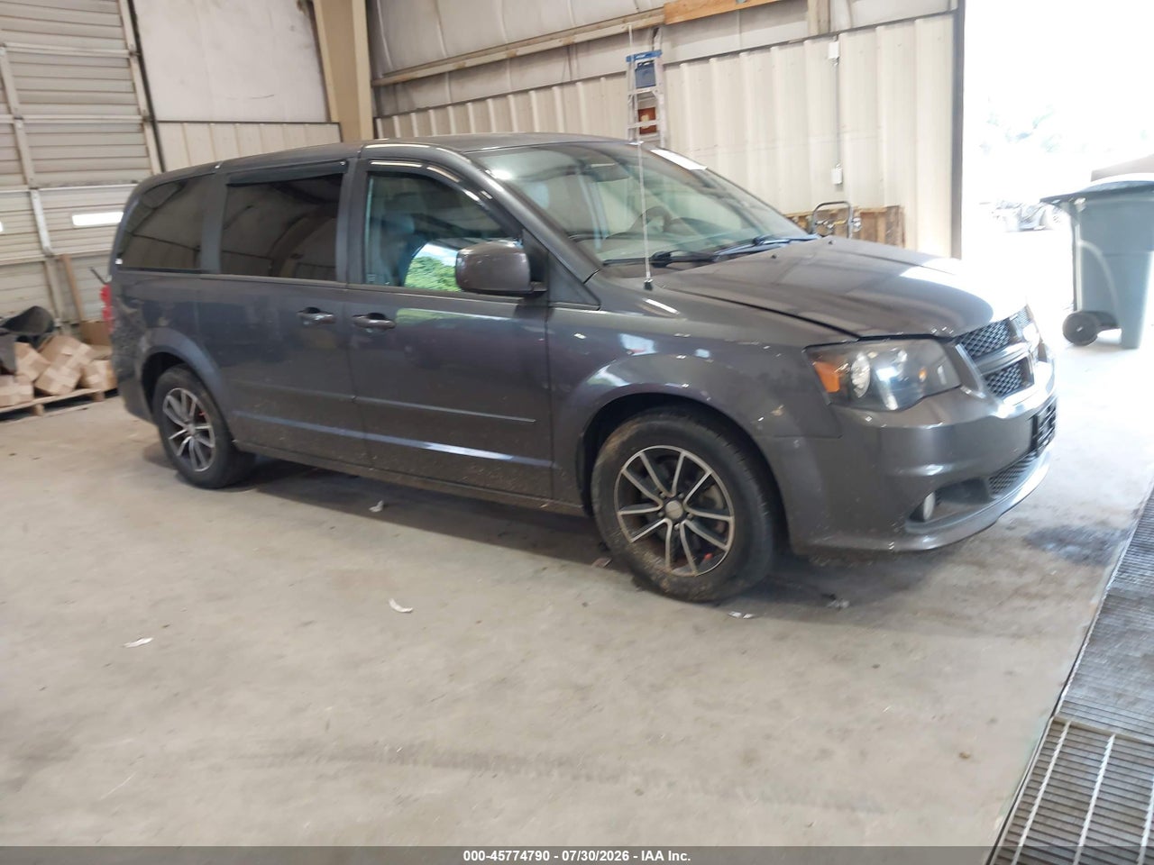 2C4RDGEG3FR****** · 2015 DODGE GRAND CARAVAN R/T