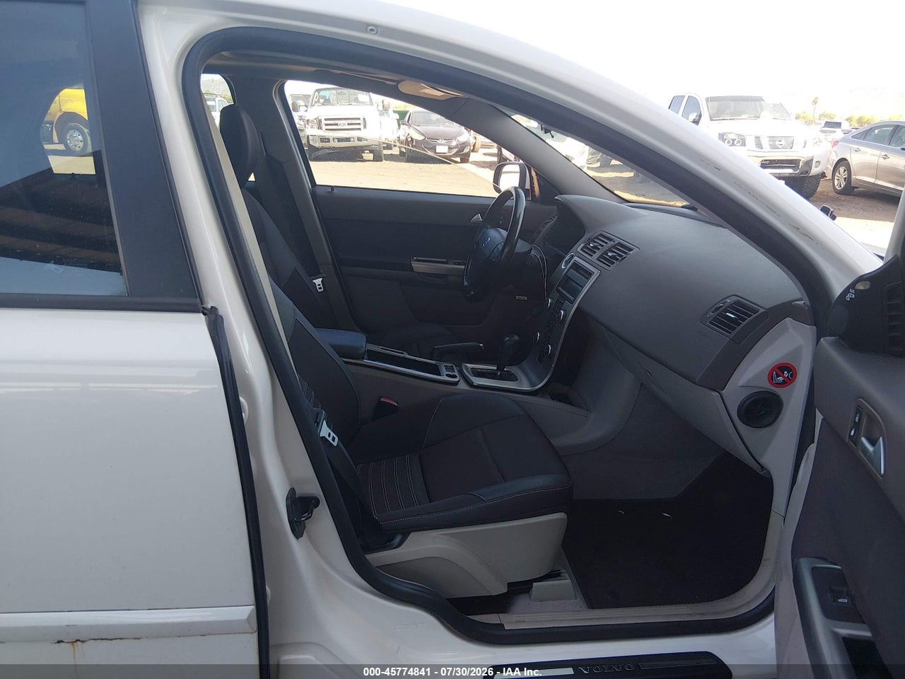 2009 VOLVO S40 2.4I · 5/11