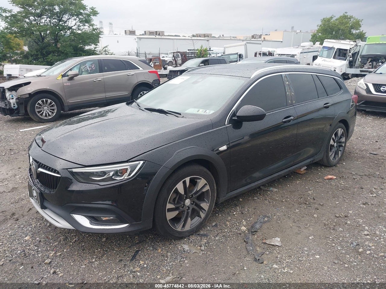 2018 BUICK REGAL TOURX ESSENCE · 2/11