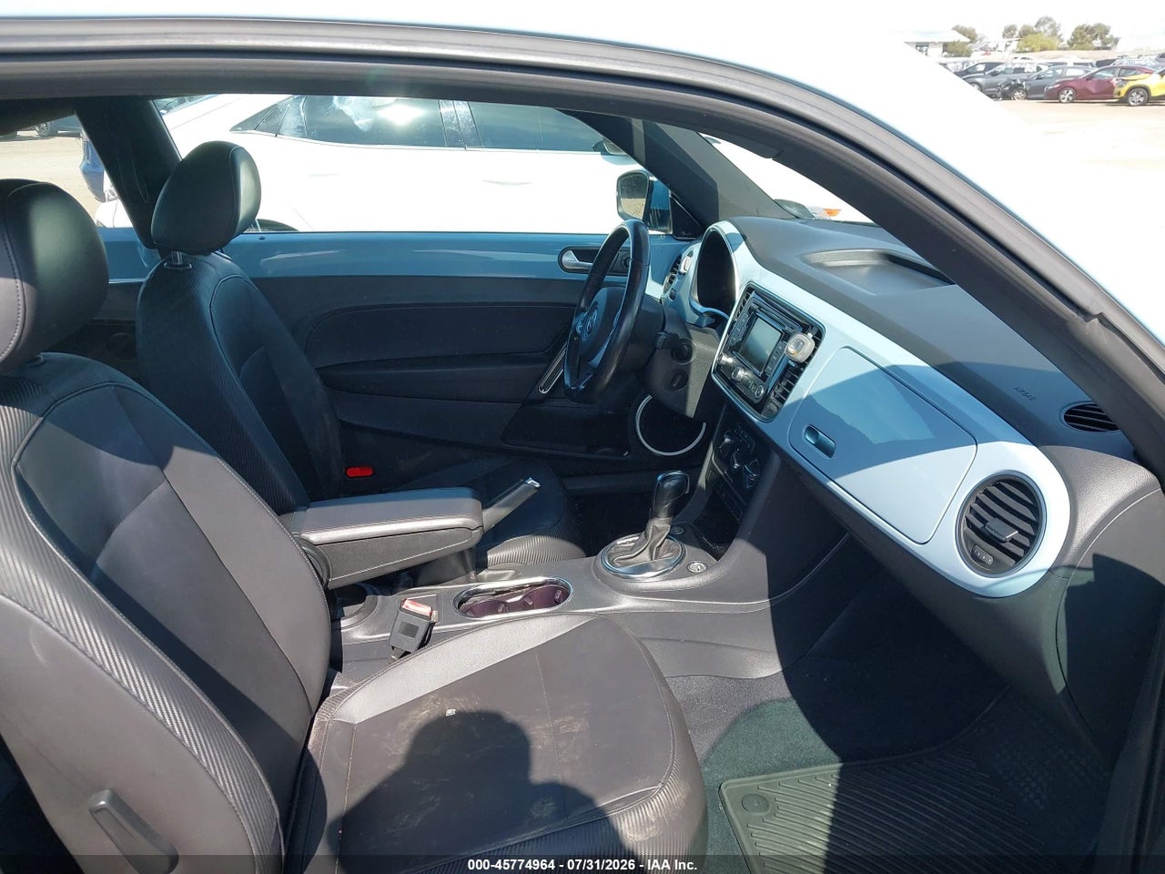 2012 VOLKSWAGEN BEETLE 2.5L · 5/11