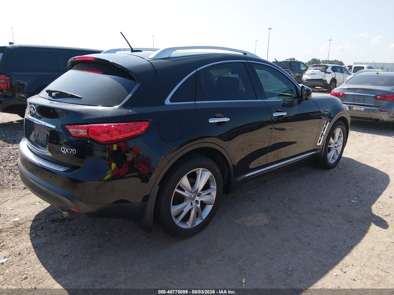 2016 INFINITI QX70 · 4/11