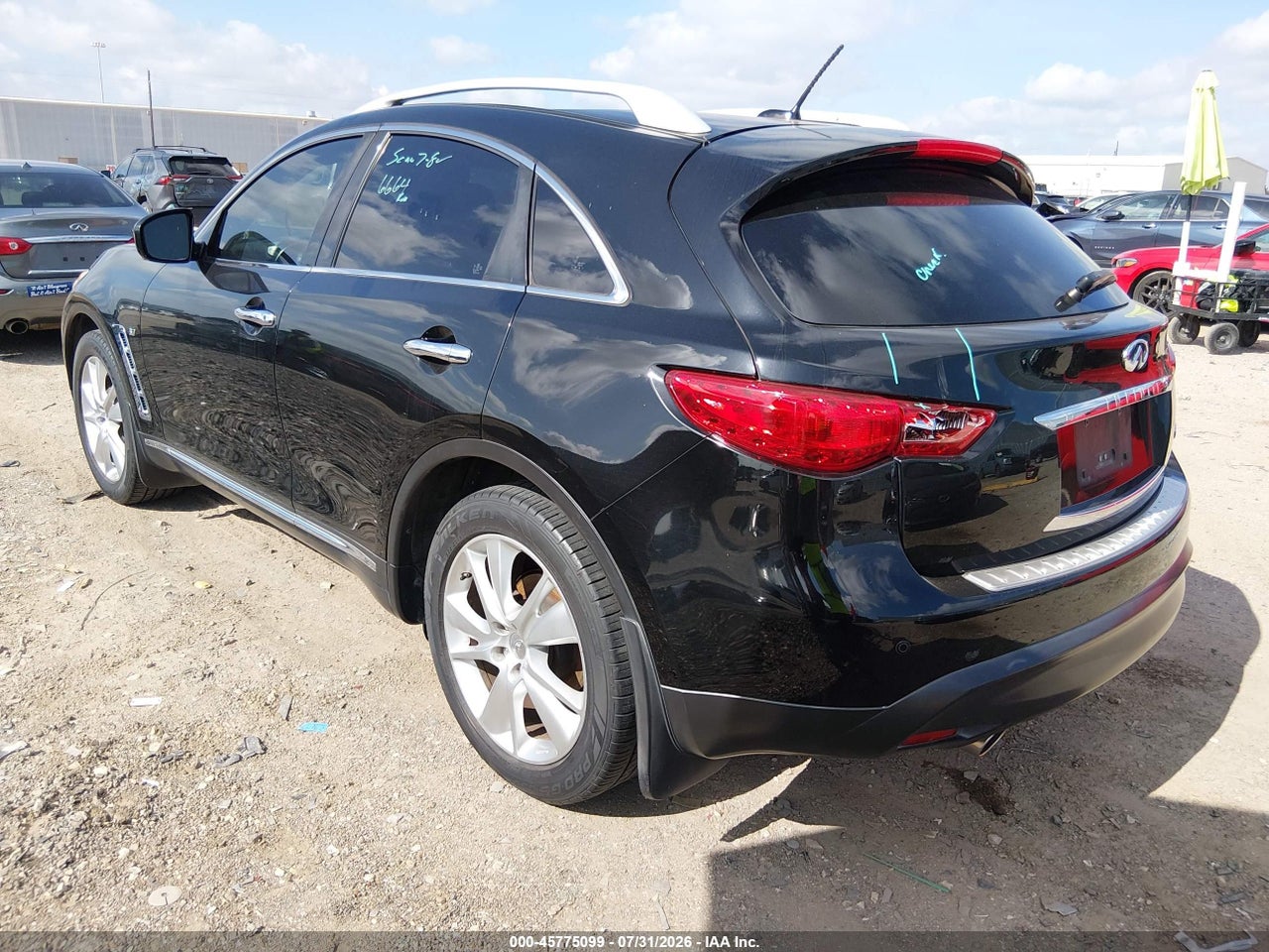 2016 INFINITI QX70 · 3/11