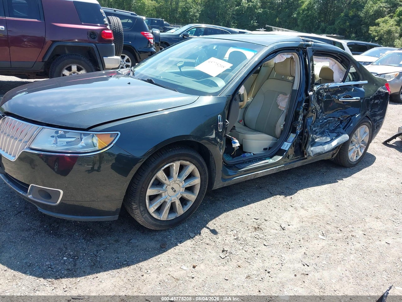 2010 LINCOLN MKZ · 2/11