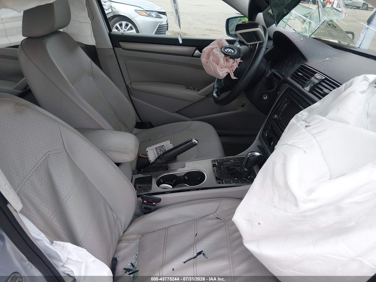 2014 VOLKSWAGEN PASSAT 1.8T SE · 5/10
