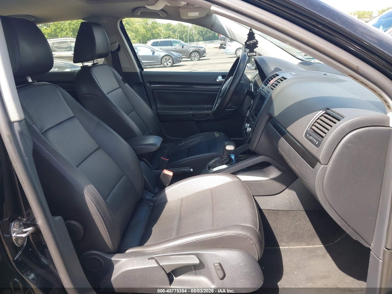 2010 VOLKSWAGEN JETTA SE · 5/11