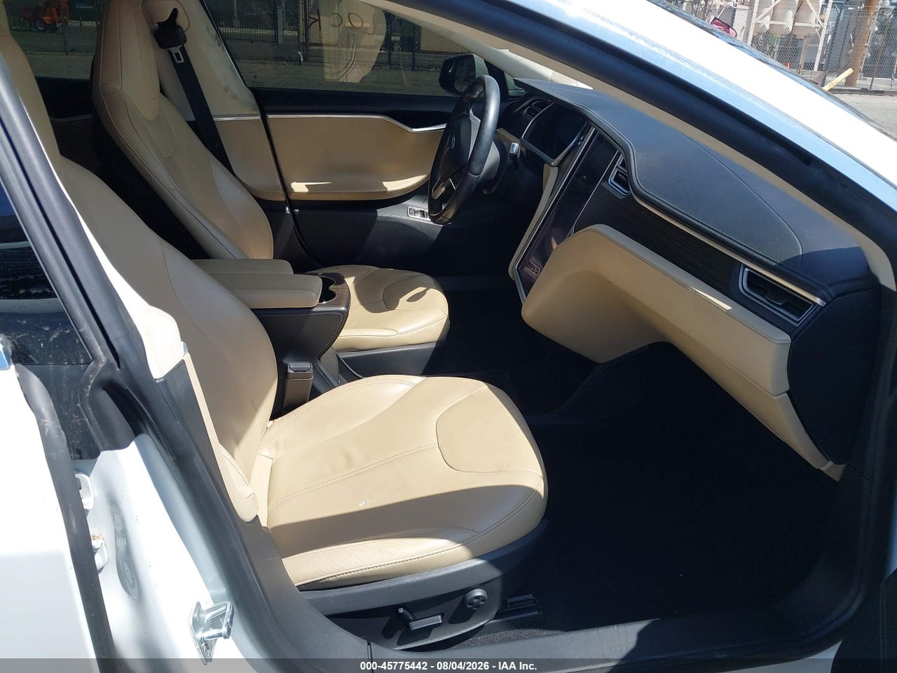 2014 TESLA MODEL S P85 · 5/9