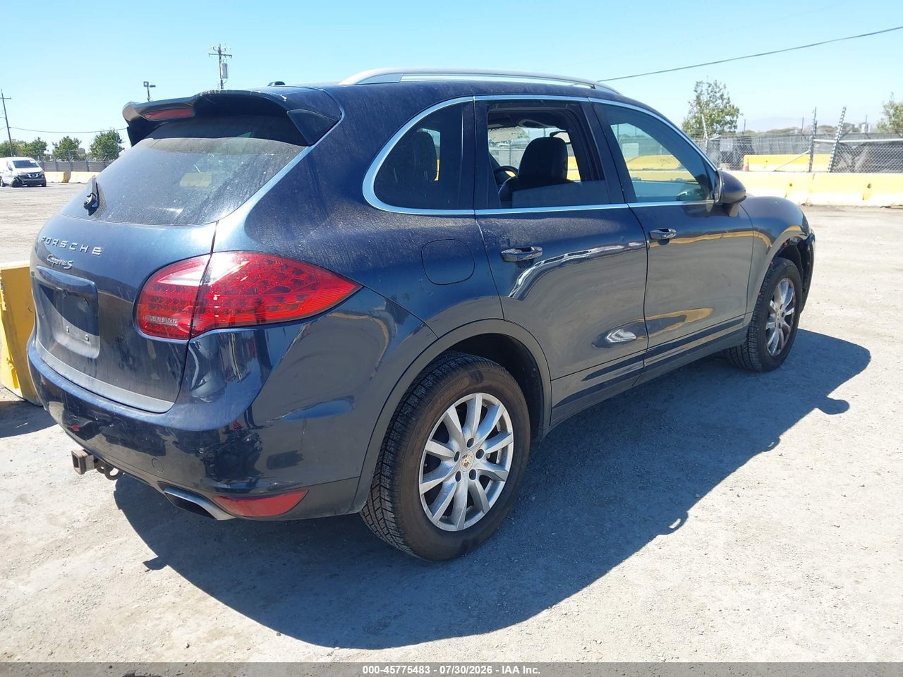 2012 PORSCHE CAYENNE S · 4/11