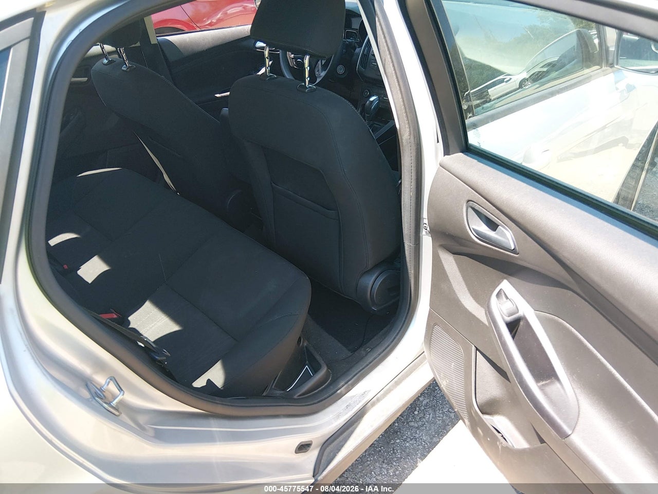 1FADP3F20GL****** · 2016 FORD FOCUS SE · 8/11