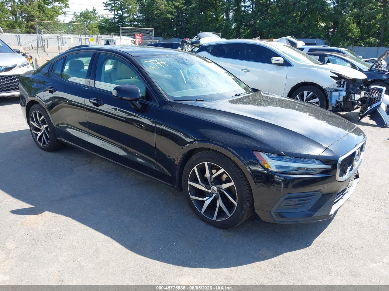 7JR102FK0KG****** · 2019 VOLVO S60 T5 MOMENTUM