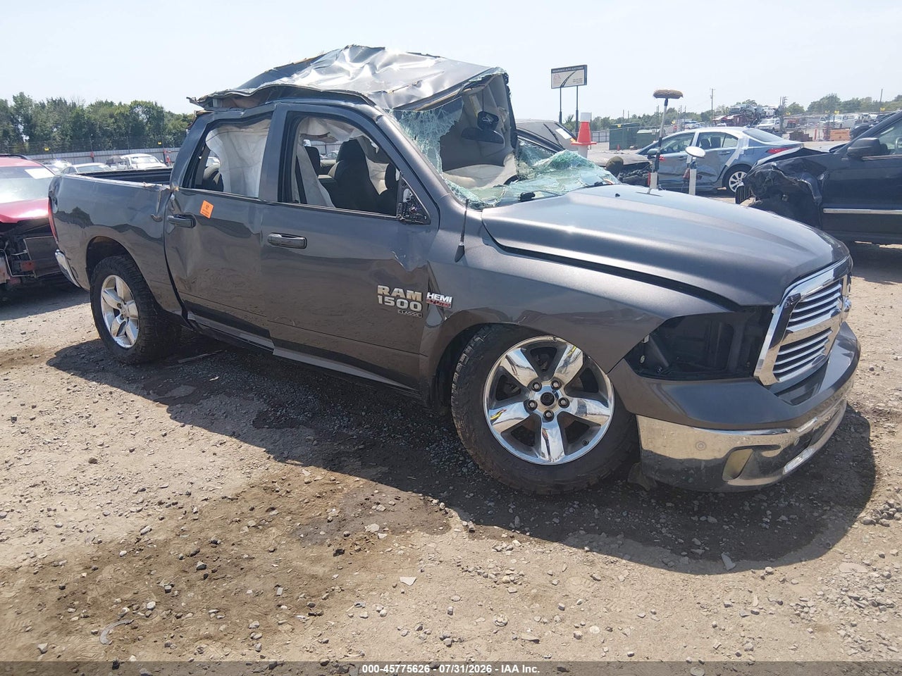1C6RR7LT7KS****** · 2019 RAM 1500 CLASSIC BIG HORN  4X4 5'7 BOX