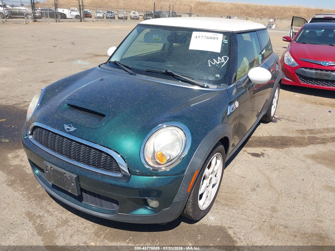 2010 MINI COOPER S   · 2/11