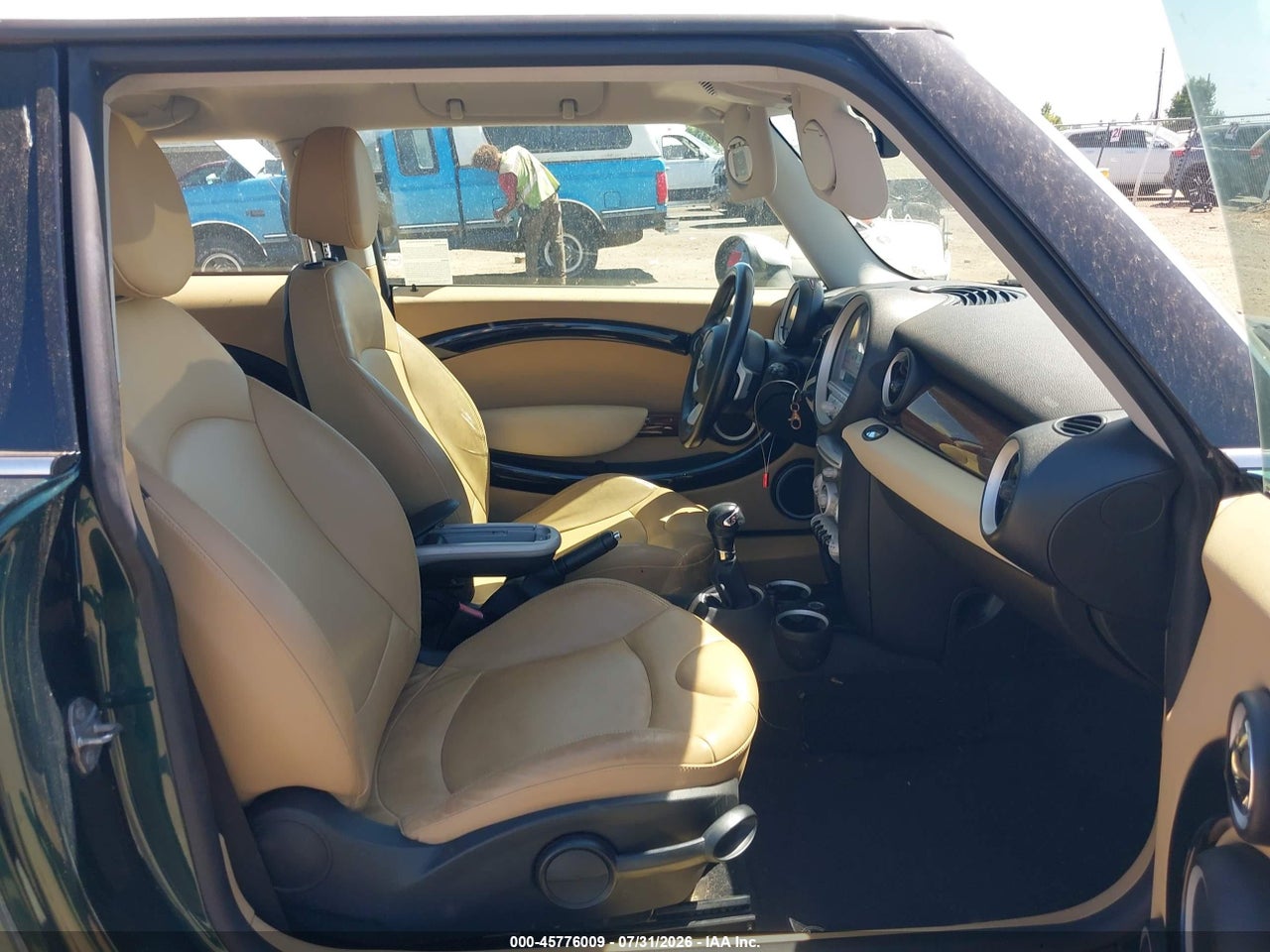 2010 MINI COOPER S   · 5/11