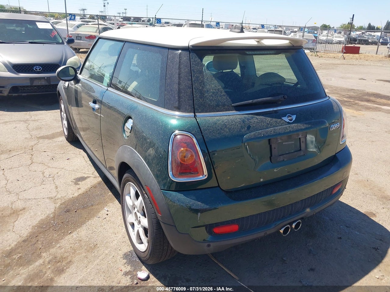 2010 MINI COOPER S   · 3/11