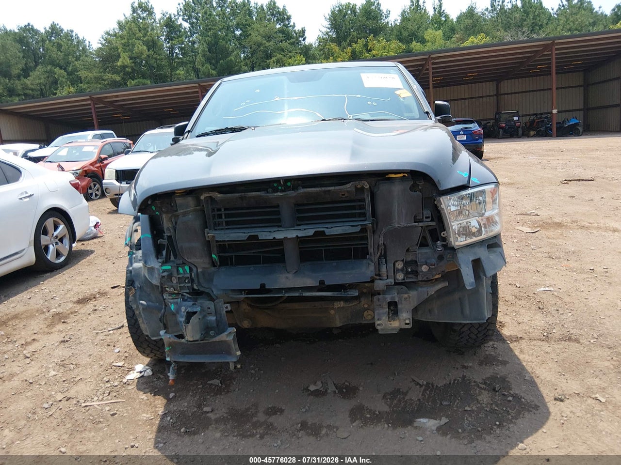 2016 RAM 1500 SLT · 6/11