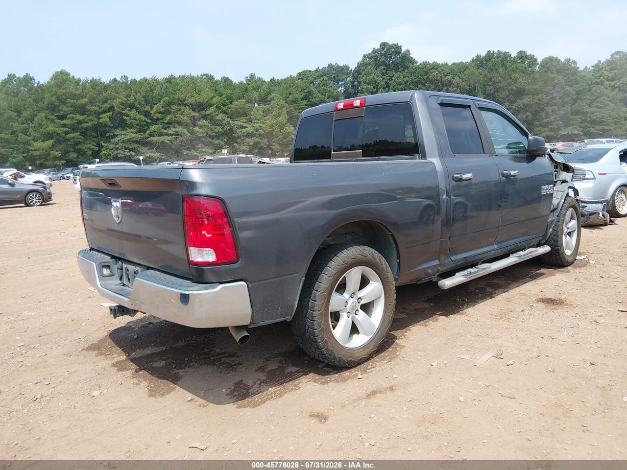2016 RAM 1500 SLT · 4/11