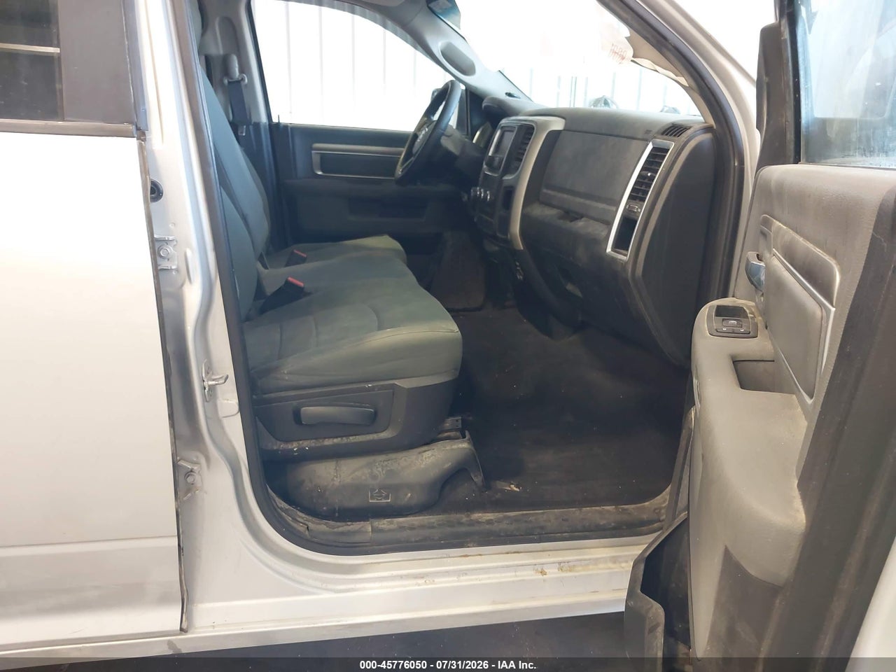 2014 RAM 1500 SLT · 5/11