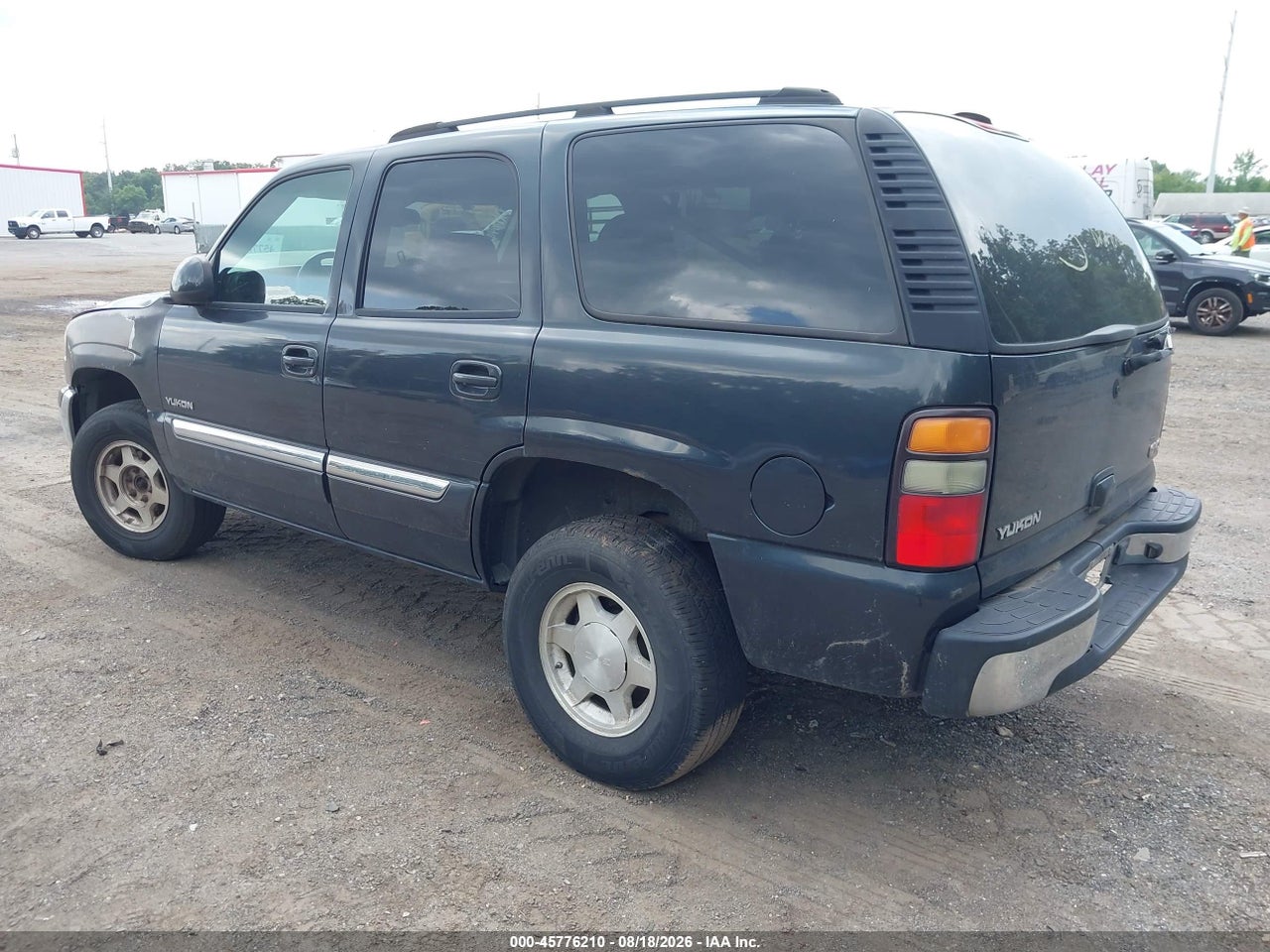 2004 GMC YUKON SLE · 3/10
