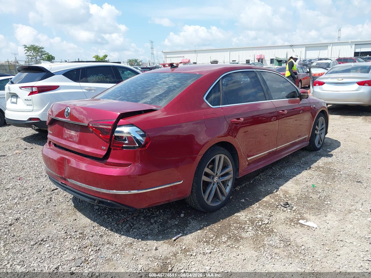 2017 VOLKSWAGEN PASSAT 1.8T R-LINE · 4/11