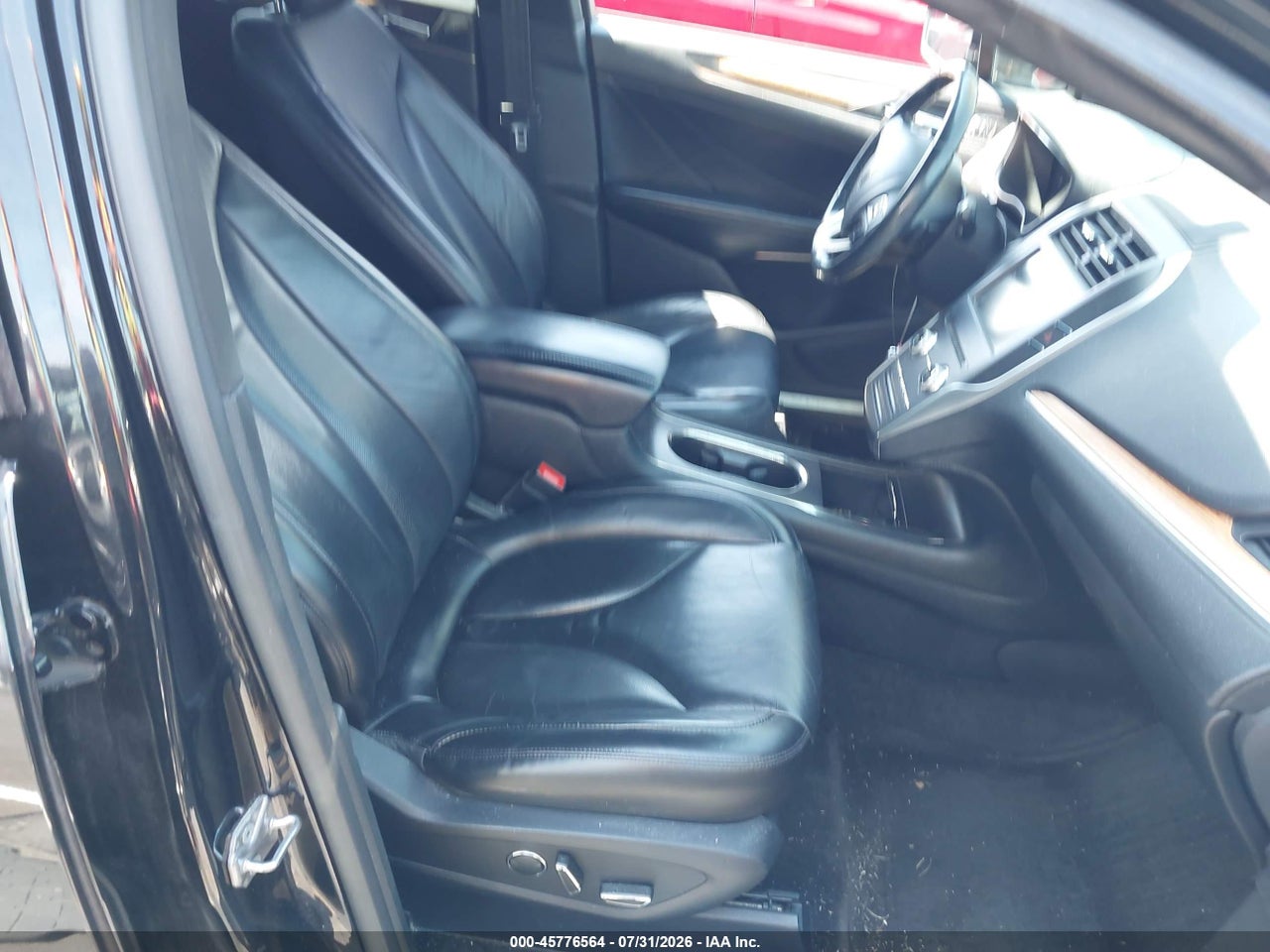 2015 LINCOLN MKC · 5/11