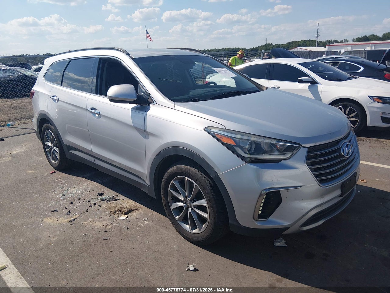 KM8SM4HF5HU****** · 2017 HYUNDAI SANTA FE SE