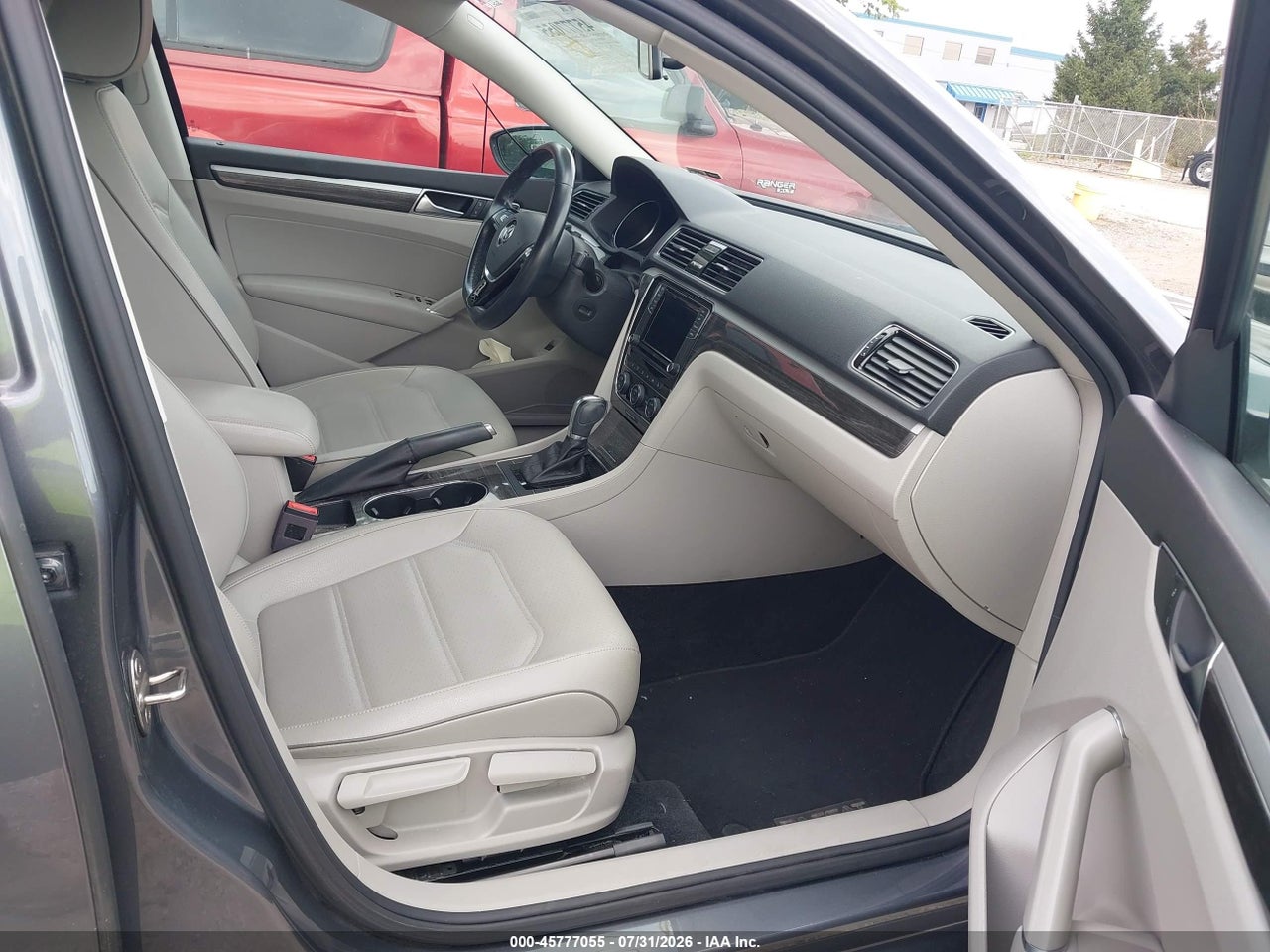 2018 VOLKSWAGEN PASSAT 2.0T SE · 5/11